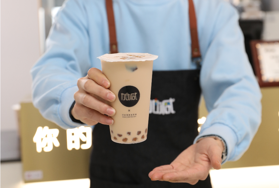 开云kaiyun茶饮：为什么说奶茶行业适合年轻人的创业项目